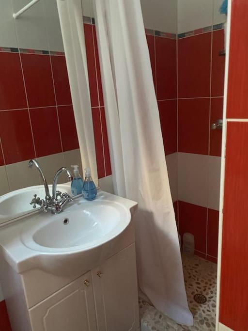 Appt 4 Pers Avec Jardin Ombrage En Centre Ville De Sète Kültér fotó